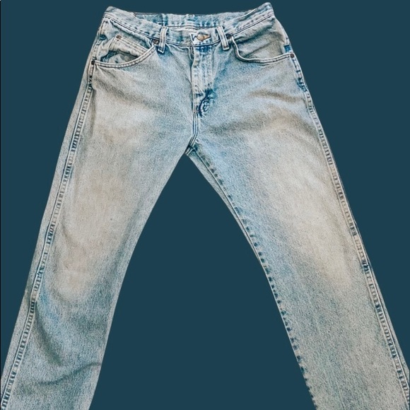 31x30 Mens Wrangler Jeans (fits well on women too) Regular Fit - Picture 1 of 3